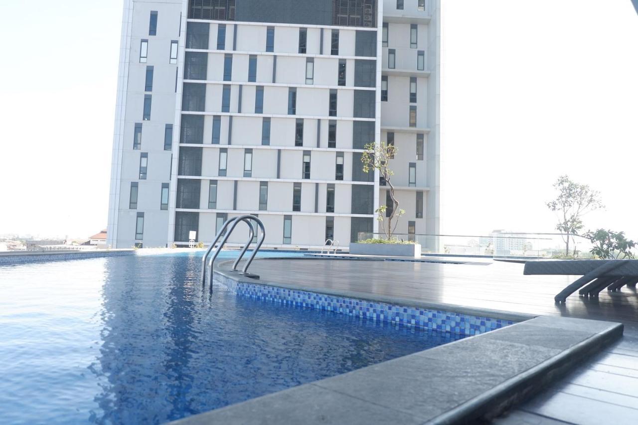 1Br Apartment The Linden Connected To Marvell City Mall By Travelio Surabaya Exterior foto